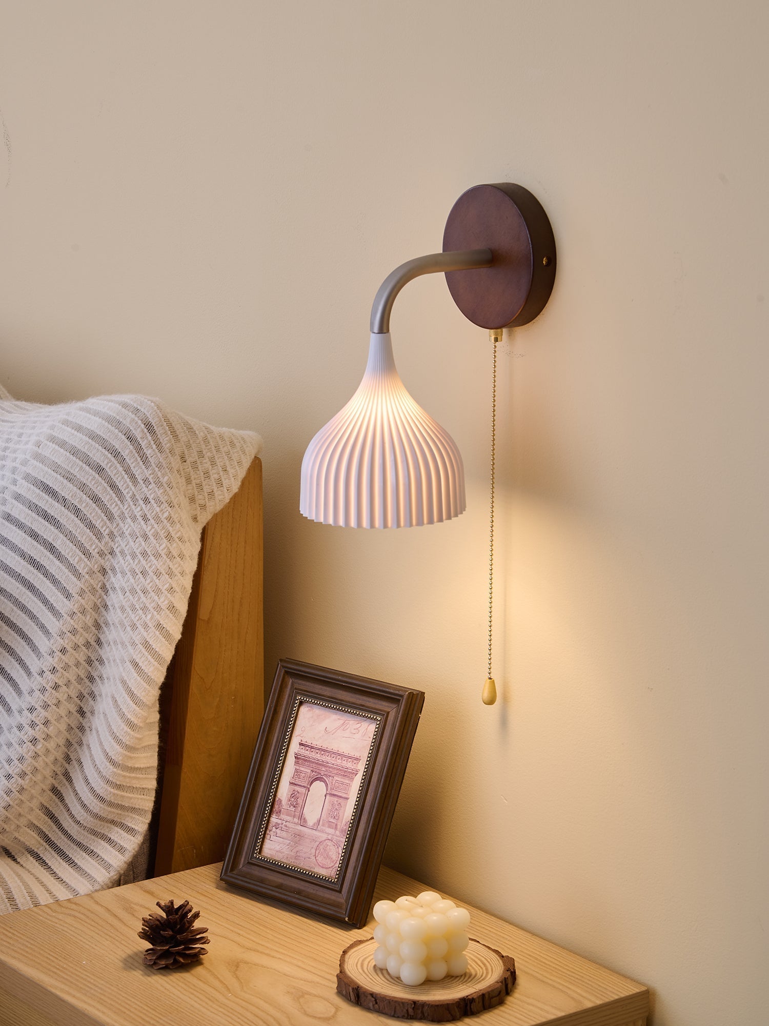 Cimararae Elegance Classic Wood Wall Lamp