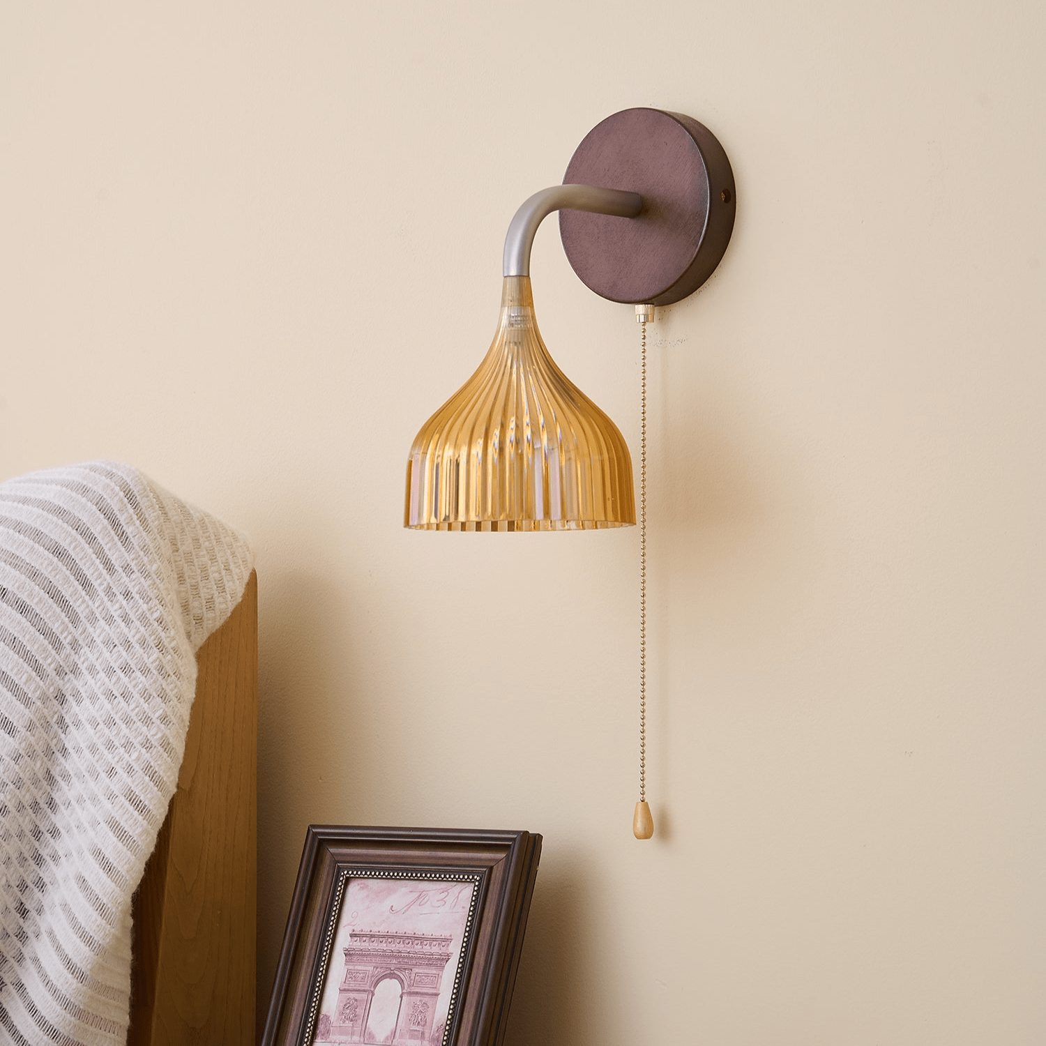 Cimararae Elegance Classic Wood Wall Lamp