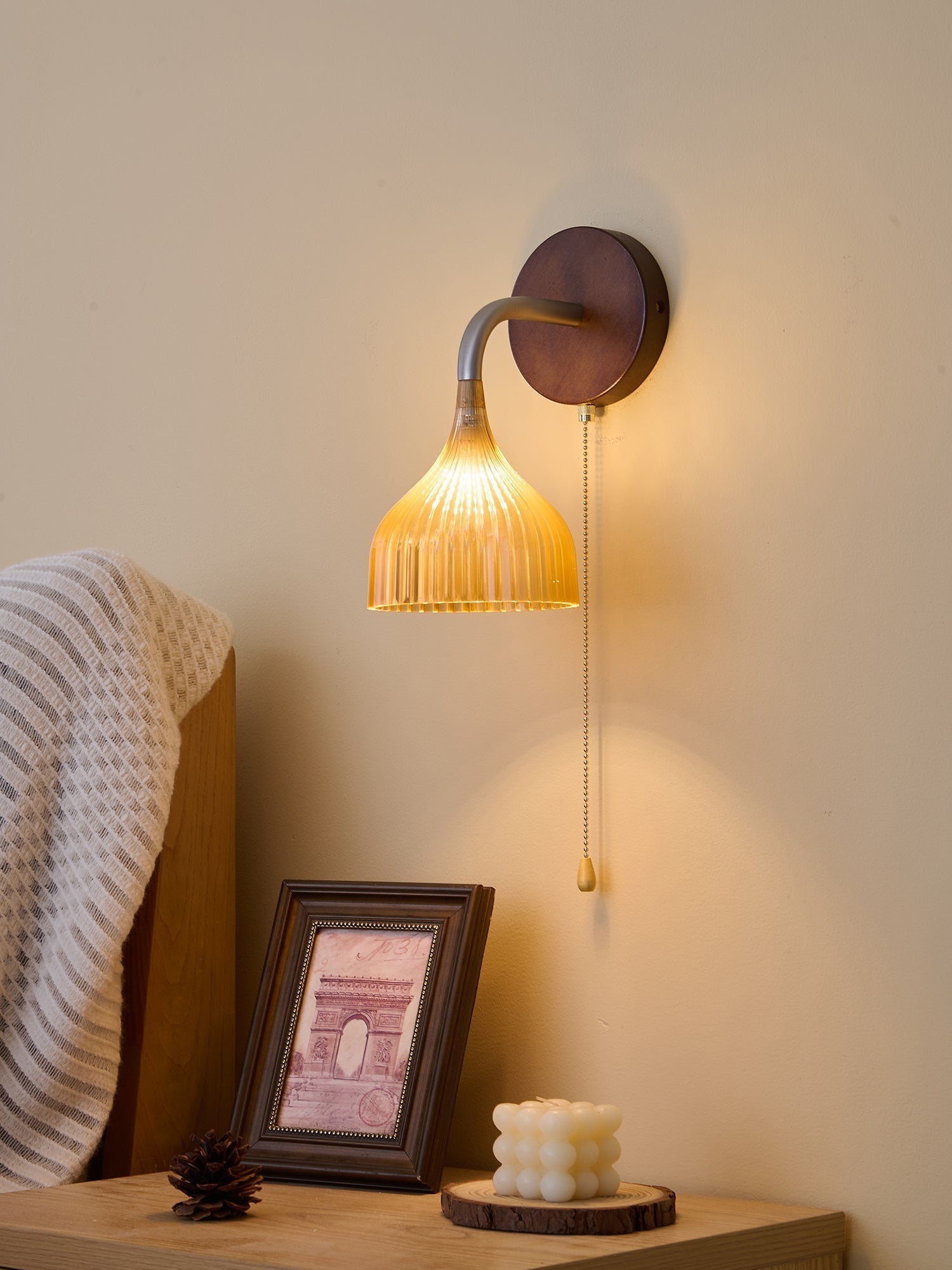 Cimararae Elegance Classic Wood Wall Lamp