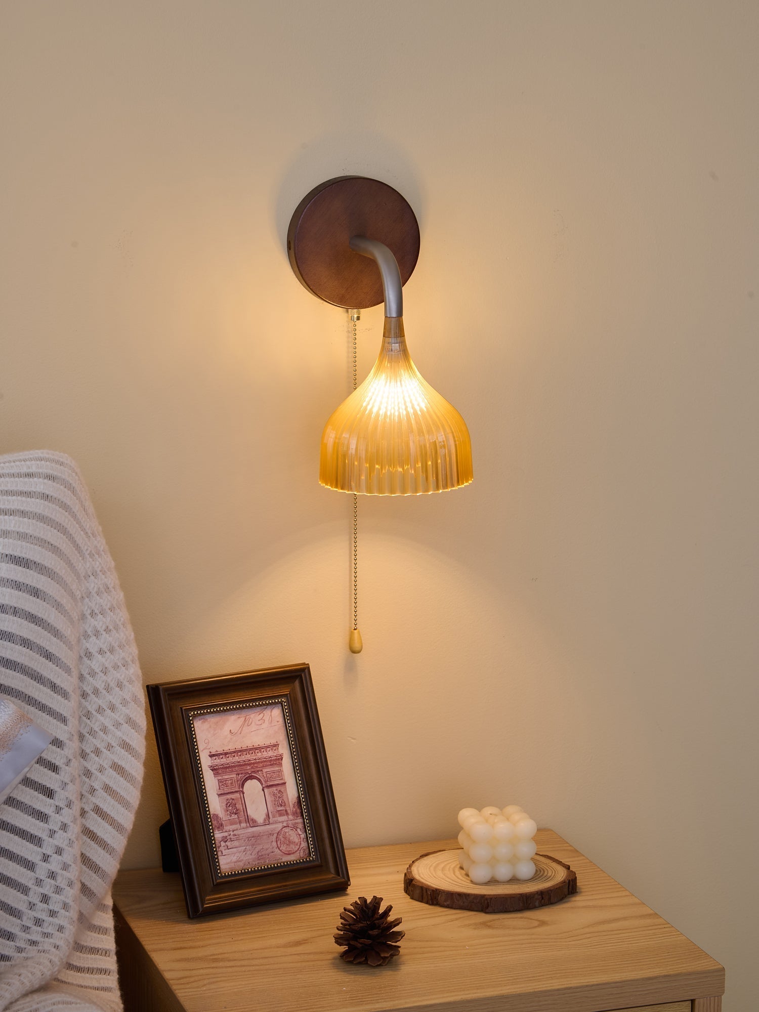 Cimararae Elegance Classic Wood Wall Lamp