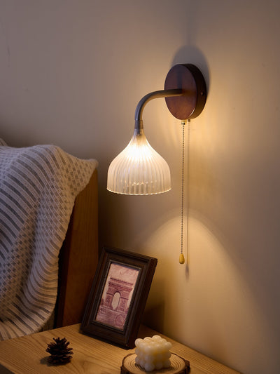 Cimararae Elegance Classic Wood Wall Lamp
