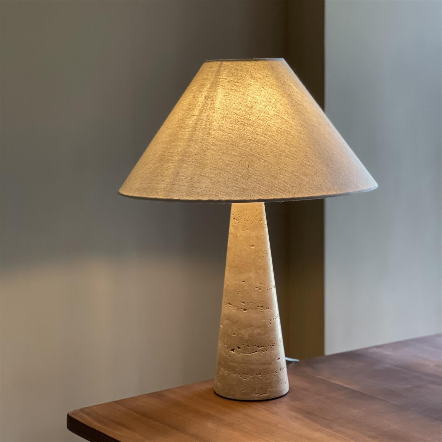 Corea Table Lamp