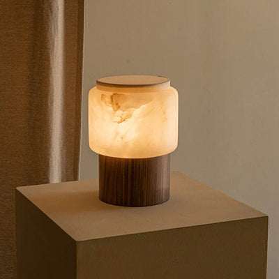 Nivalielle Core Alabaster Table Lamp