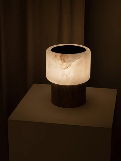 Nivalielle Core Alabaster Table Lamp