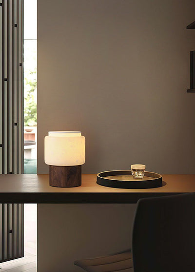 Nivalielle Core Alabaster Table Lamp