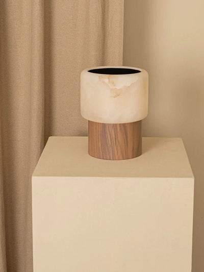 Nivalielle Core Alabaster Table Lamp