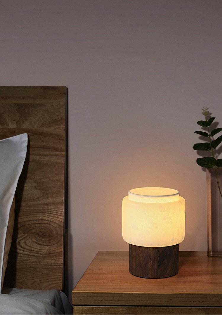 Nivalielle Core Alabaster Table Lamp