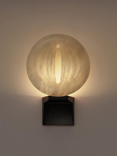 Eirion Rift Alabaster Wall Lamp