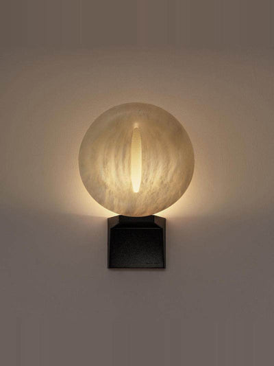 Eirion Rift Alabaster Wall Lamp
