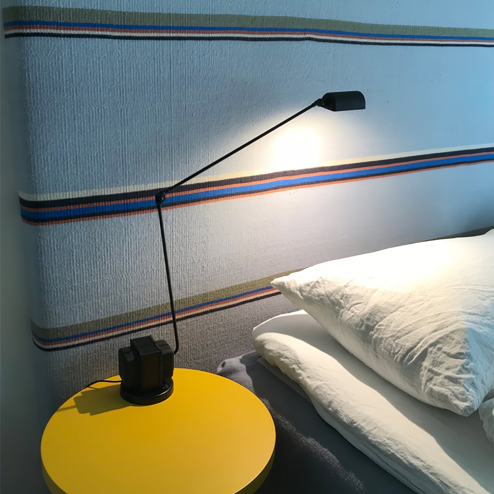 Orvyn Minimalist Table Lamp