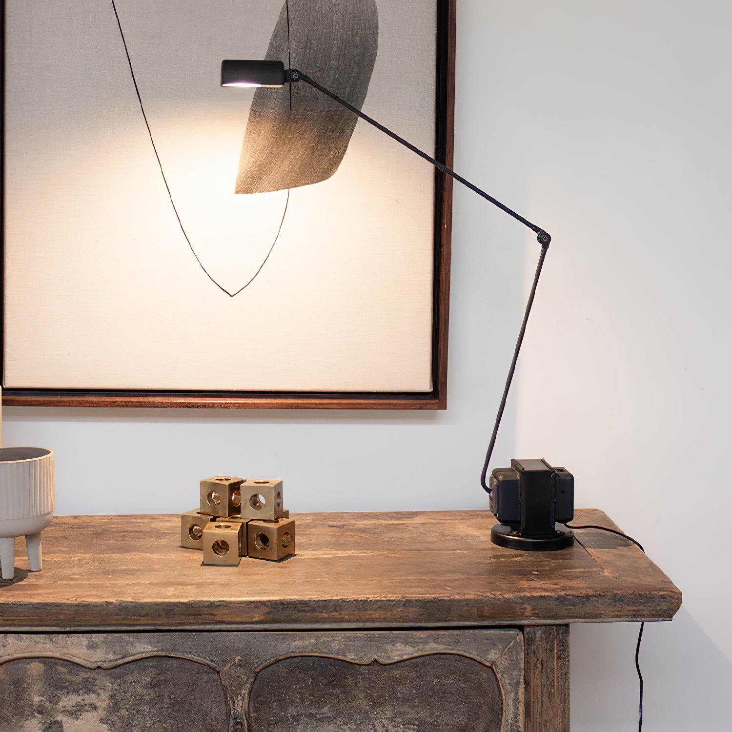 Orvyn Minimalist Table Lamp