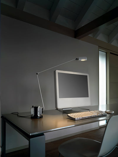 Orvyn Minimalist Table Lamp