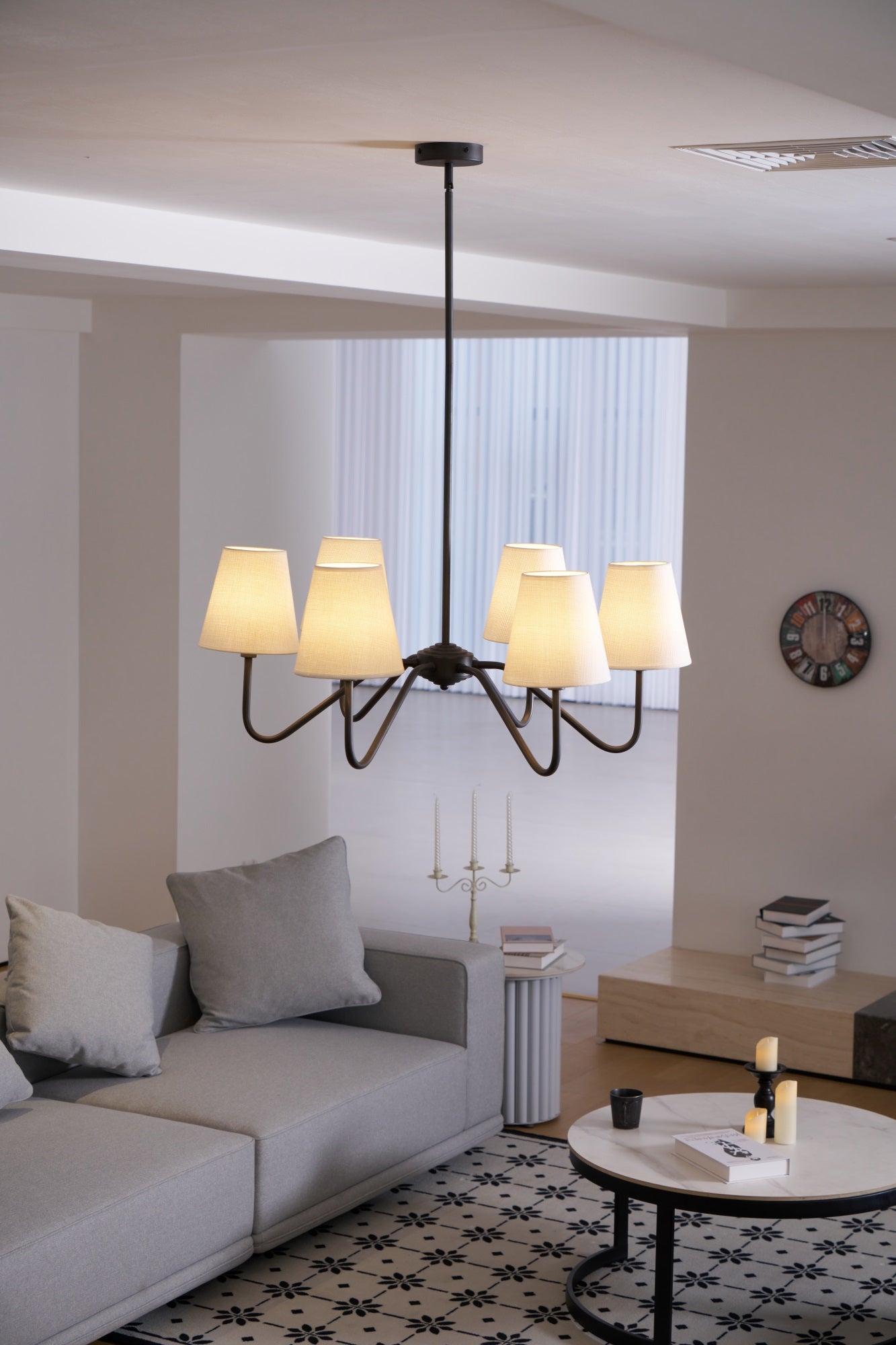 Aurvarira Lumos Classic Black Fabric Chandelier