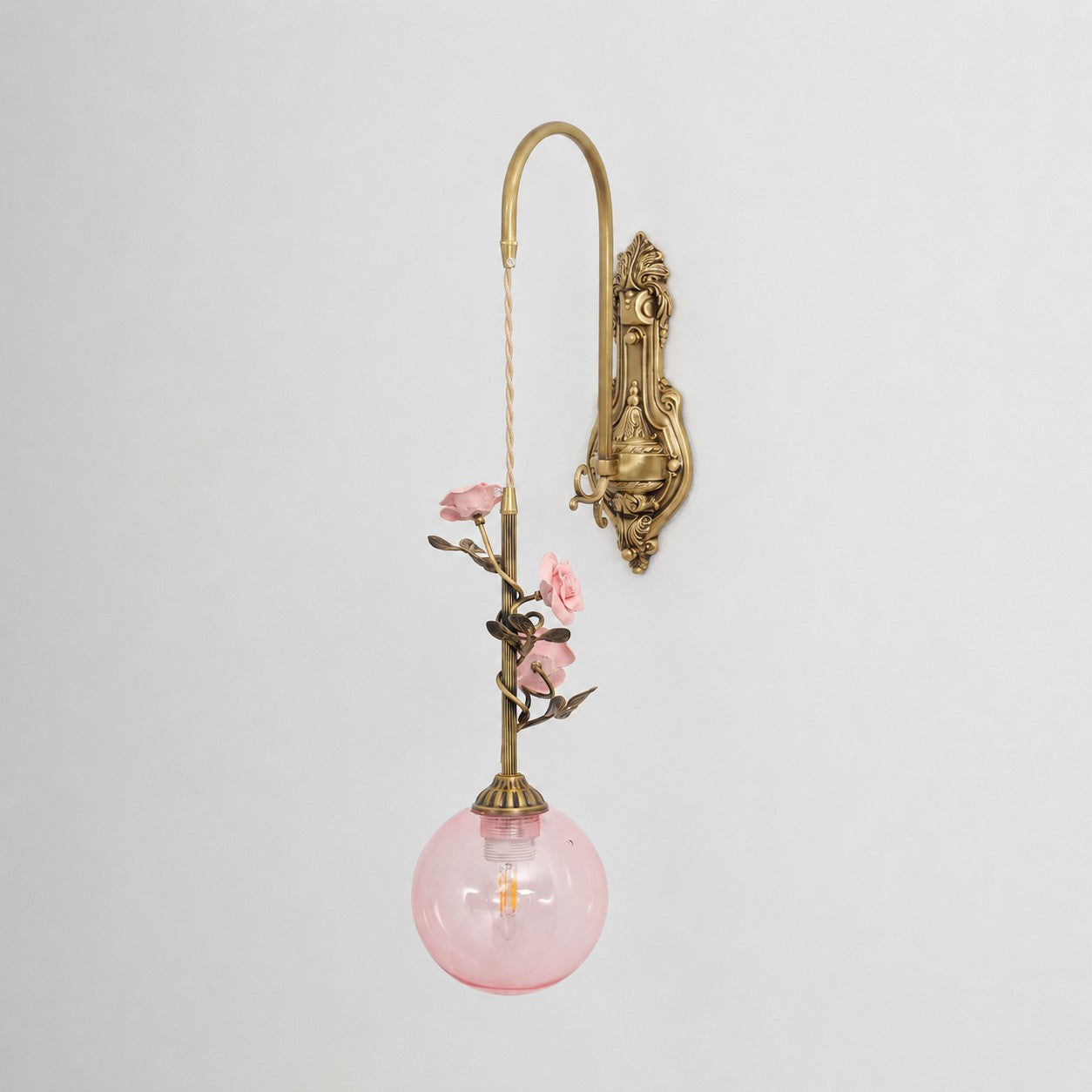 Elaararia Sconce