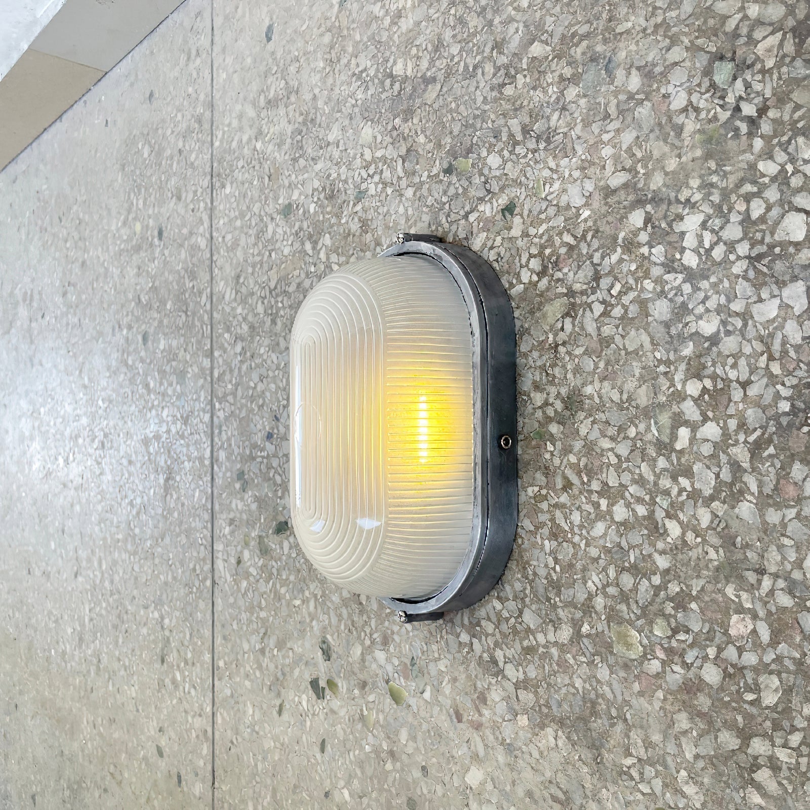 Viraelelia Wall Lamp