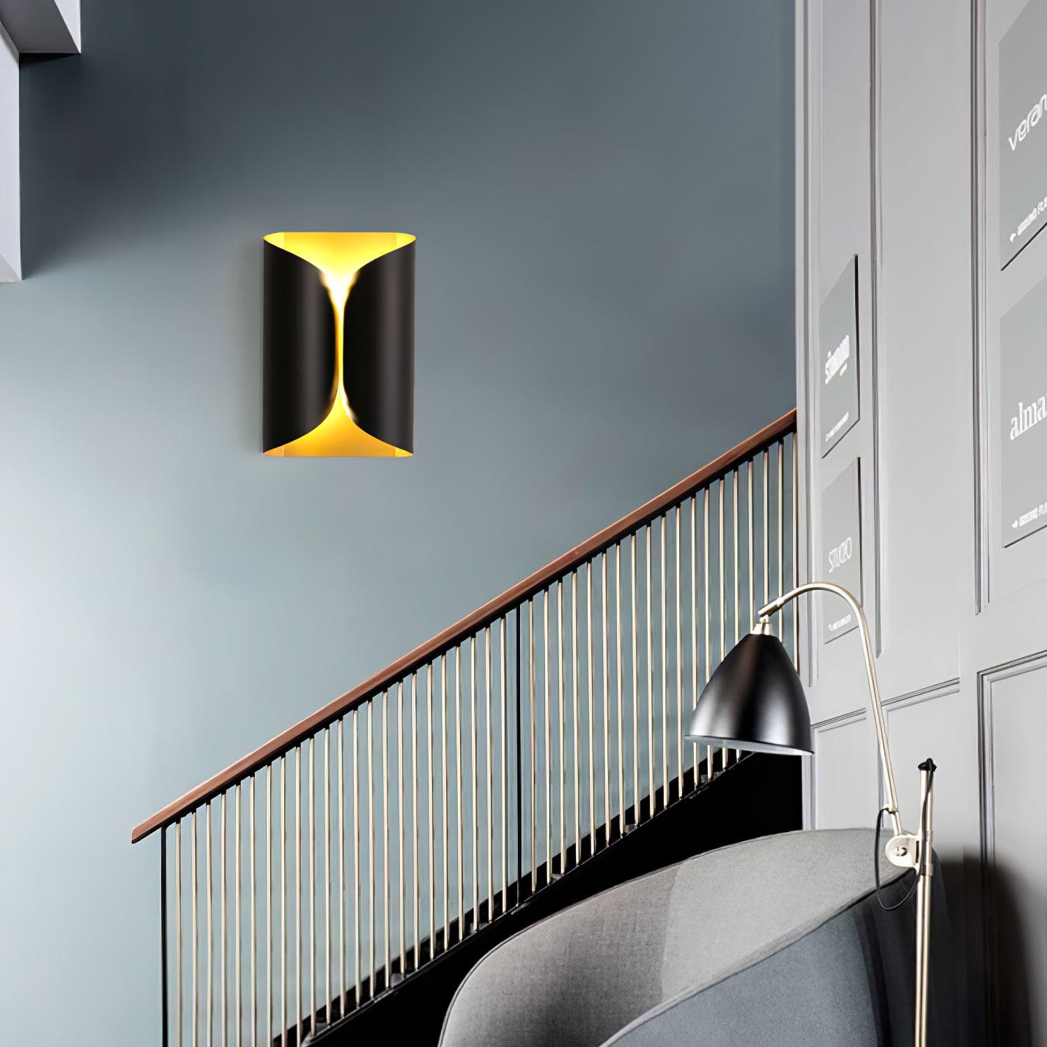 Vanta Wall Light