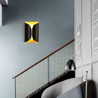 Vanta Wall Light