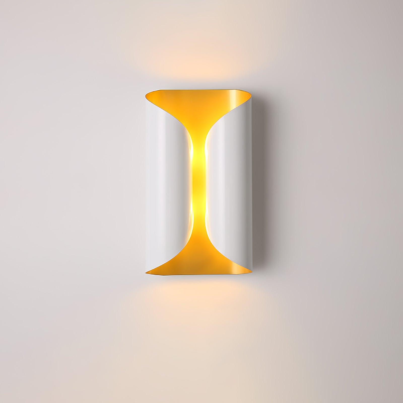Vanta Wall Light