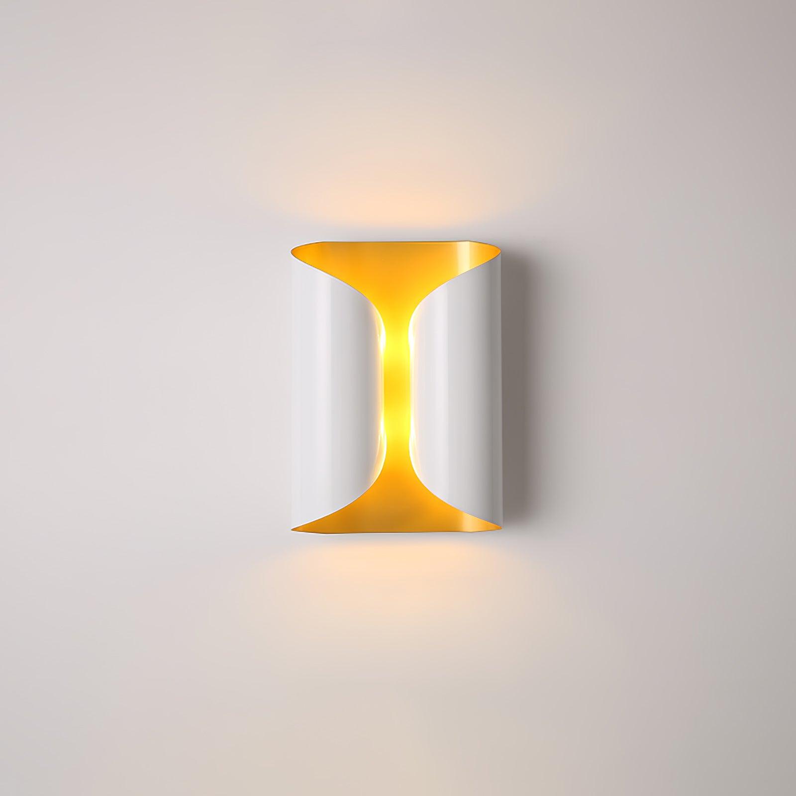 Vanta Wall Light