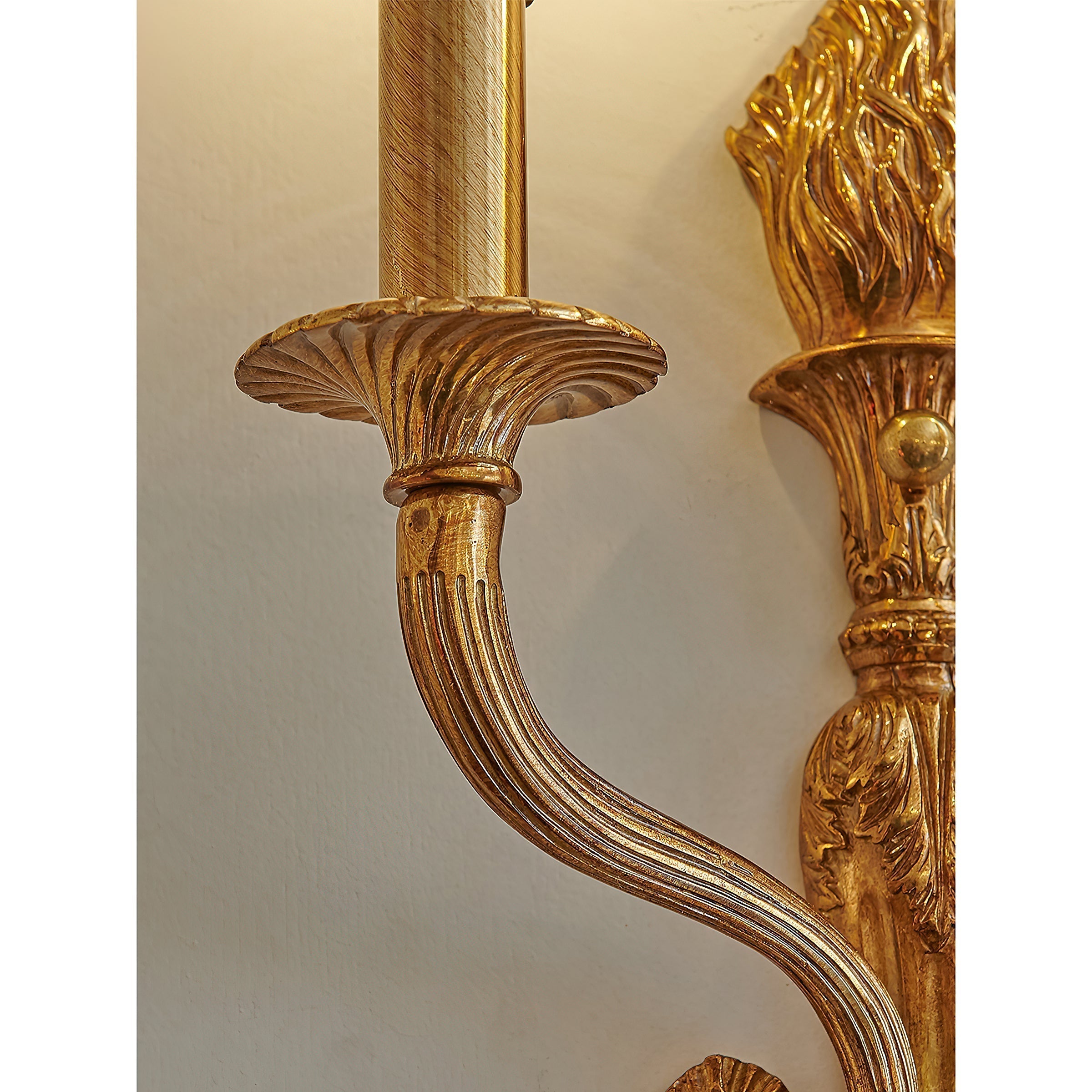 Selisaya Wall Lamp