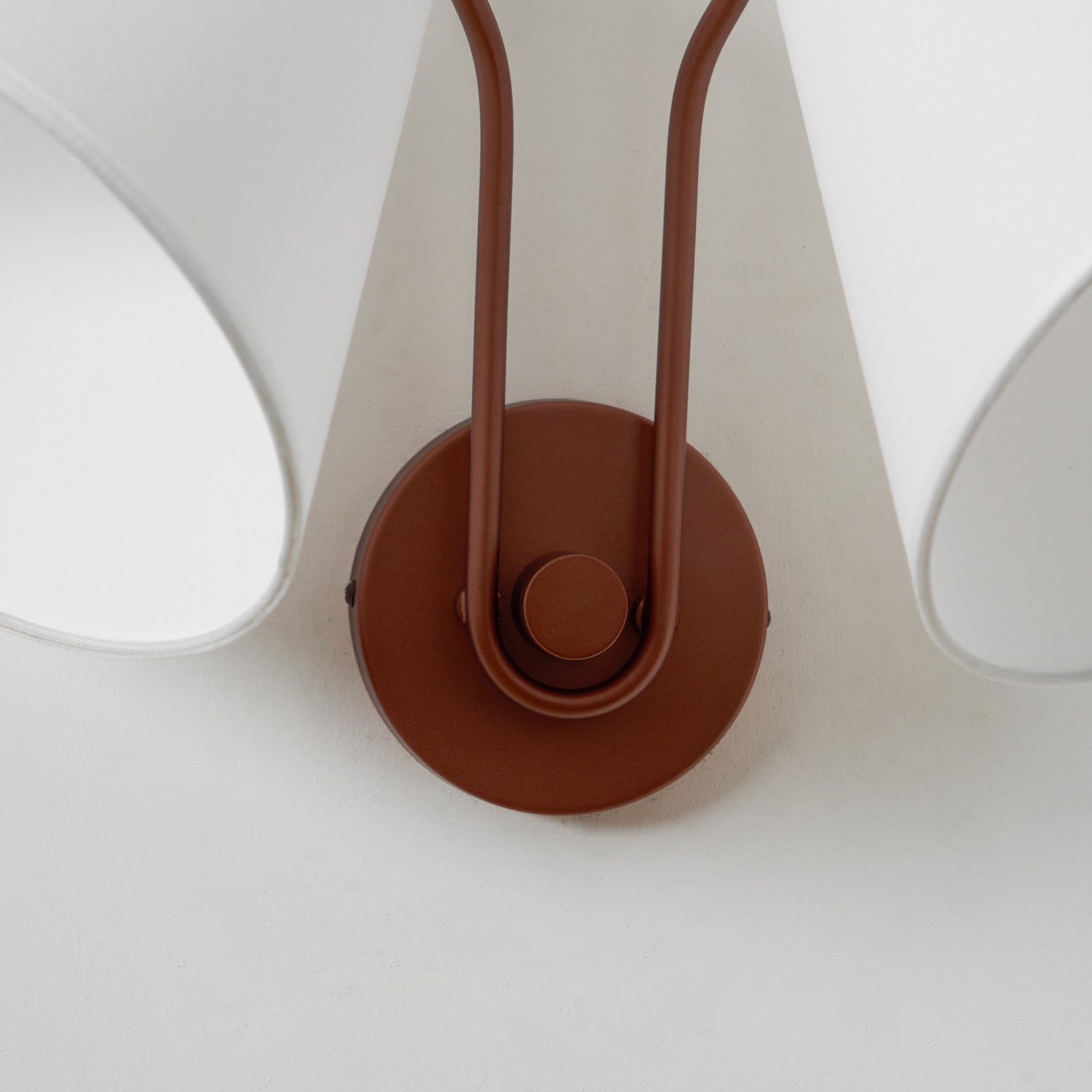 Orelorenne Wall Lamp