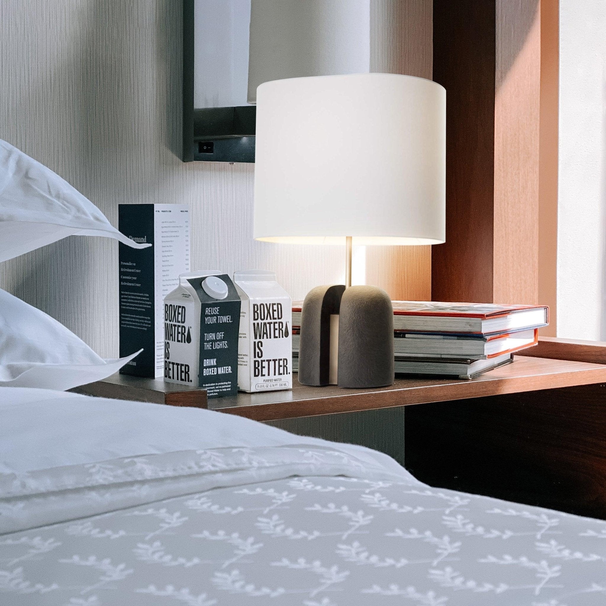 Norinelia Modern Table Lamp