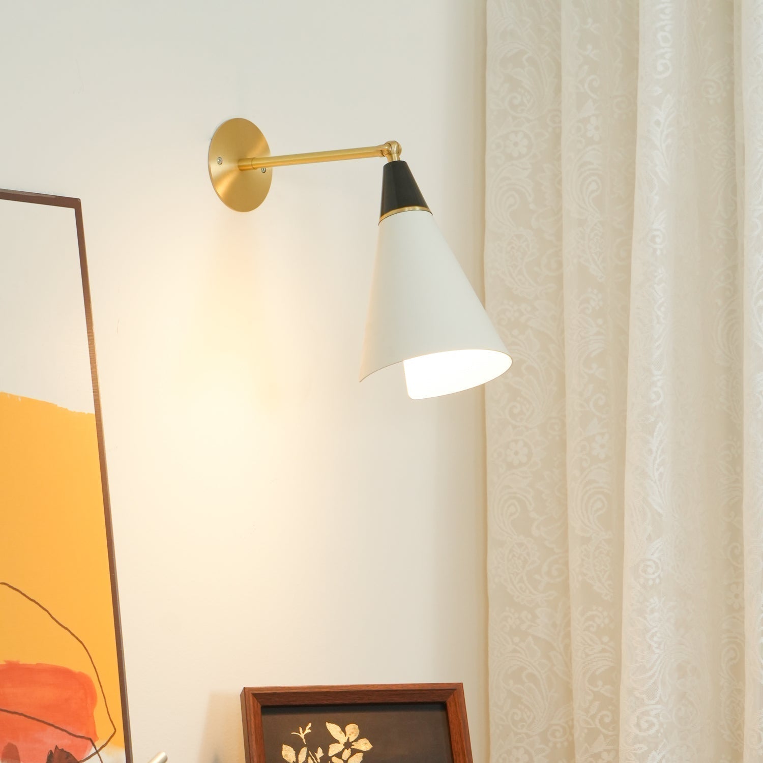 Orieiella Modern Minimalist Brass Wall Lamp