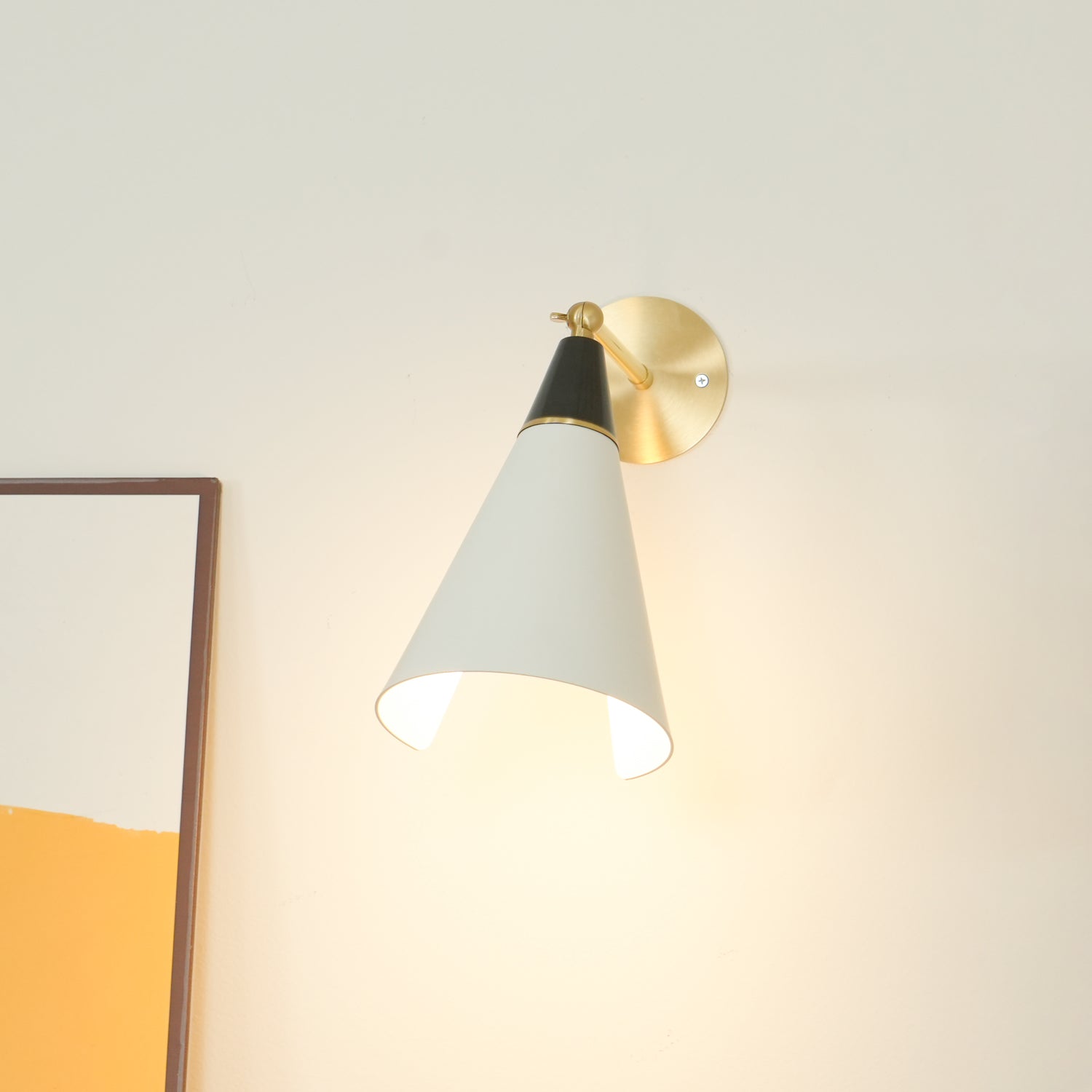 Orieiella Modern Minimalist Brass Wall Lamp