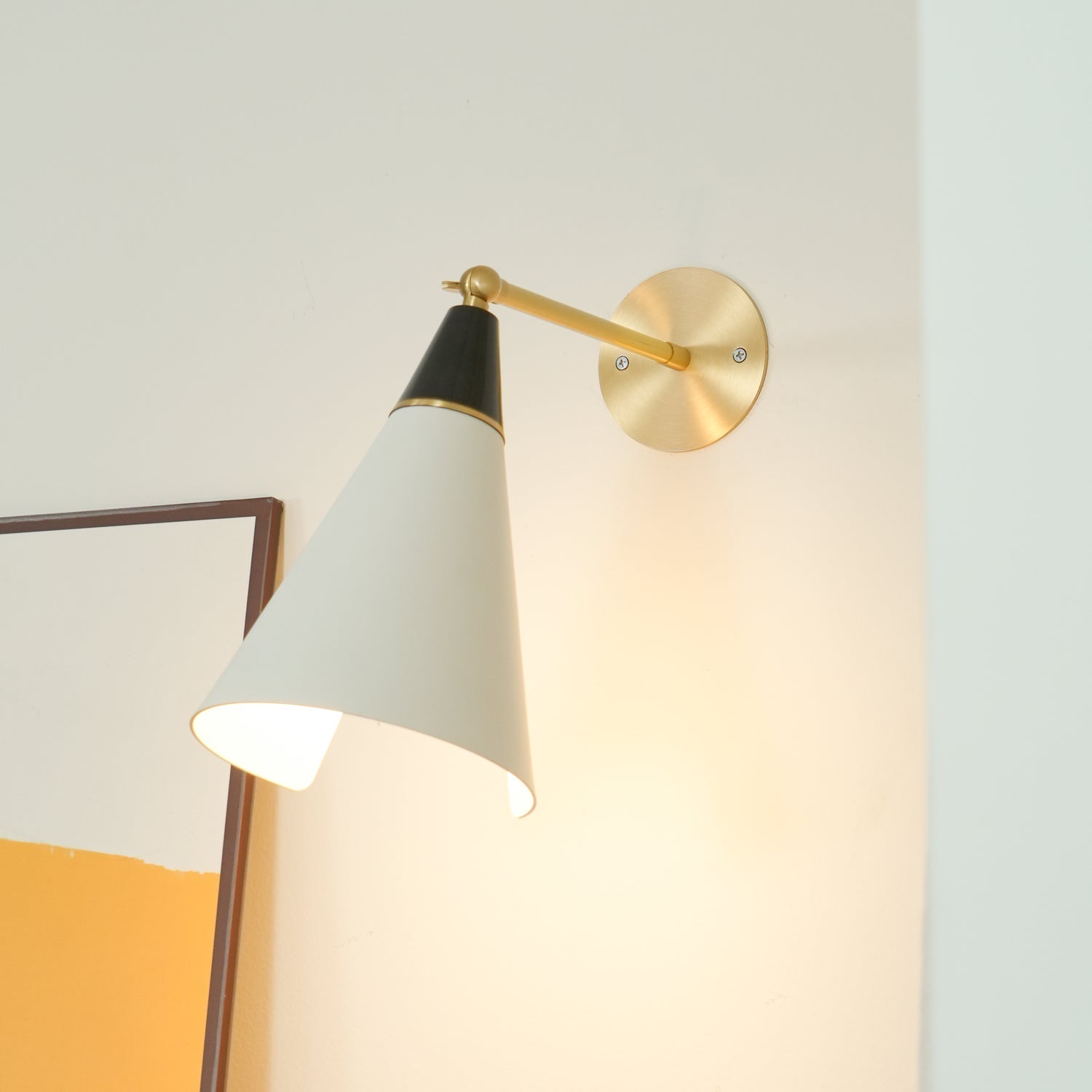 Orieiella Modern Minimalist Brass Wall Lamp