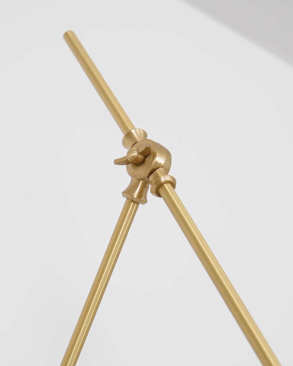 Cocaryra Modern Minimalist Wall Lamp