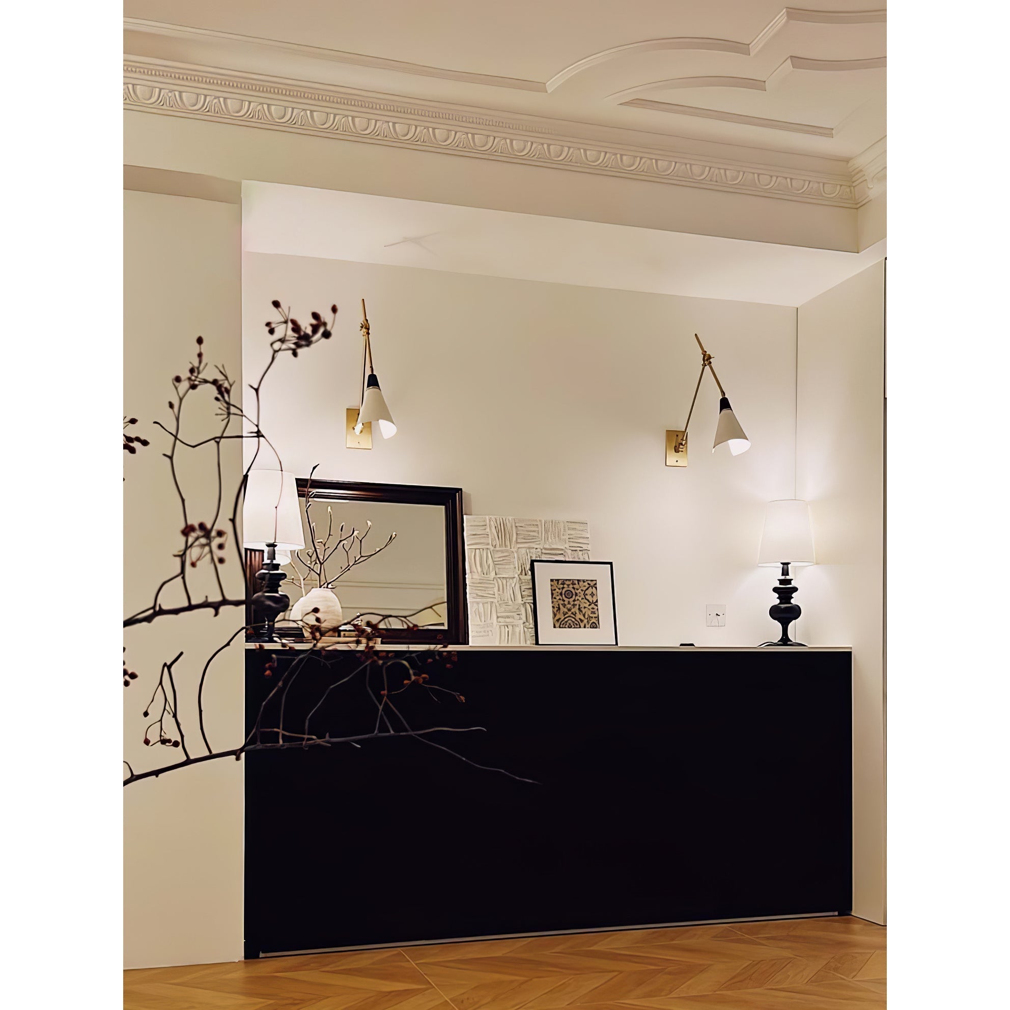 Avenalelle Wall Lamp
