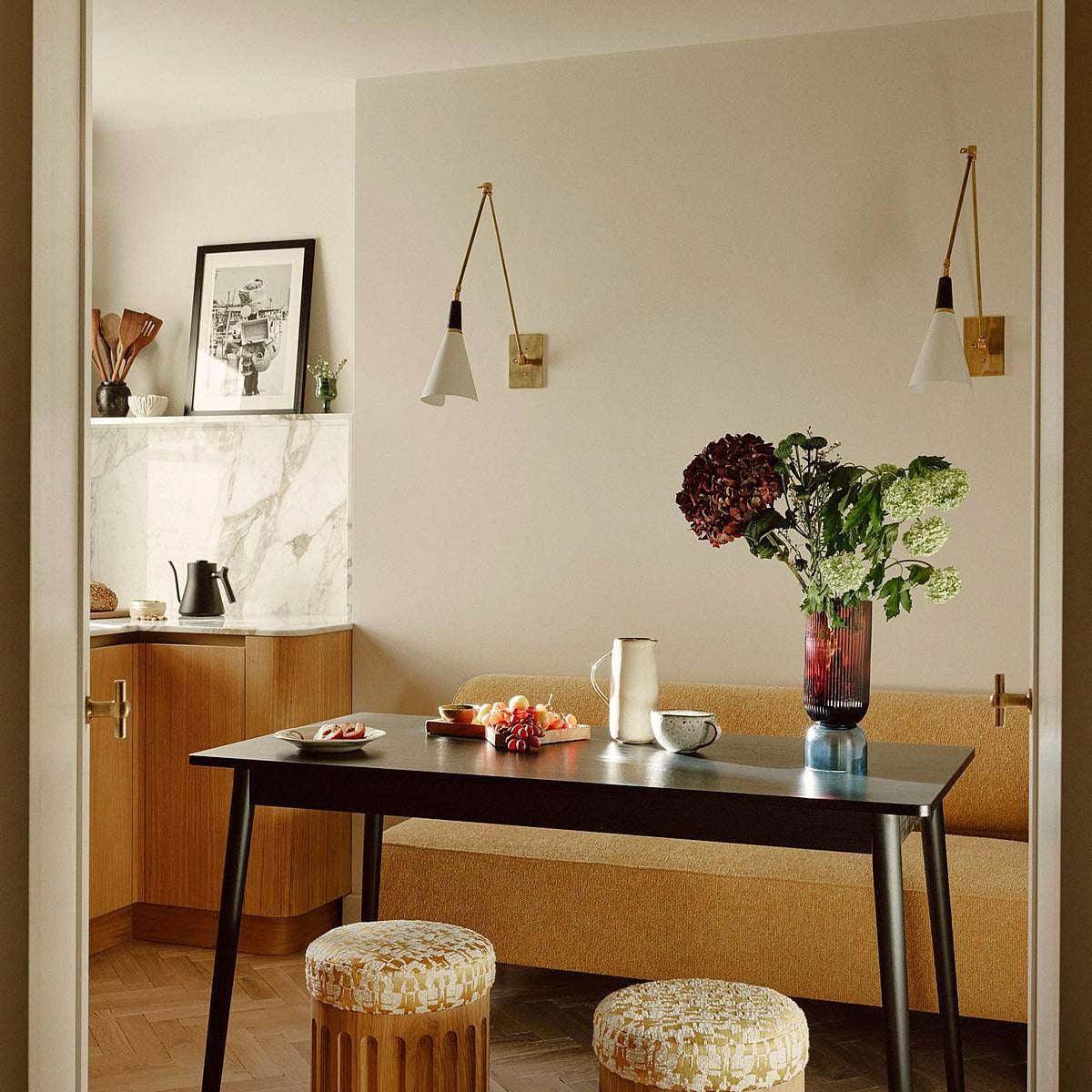 Avenalelle Wall Lamp
