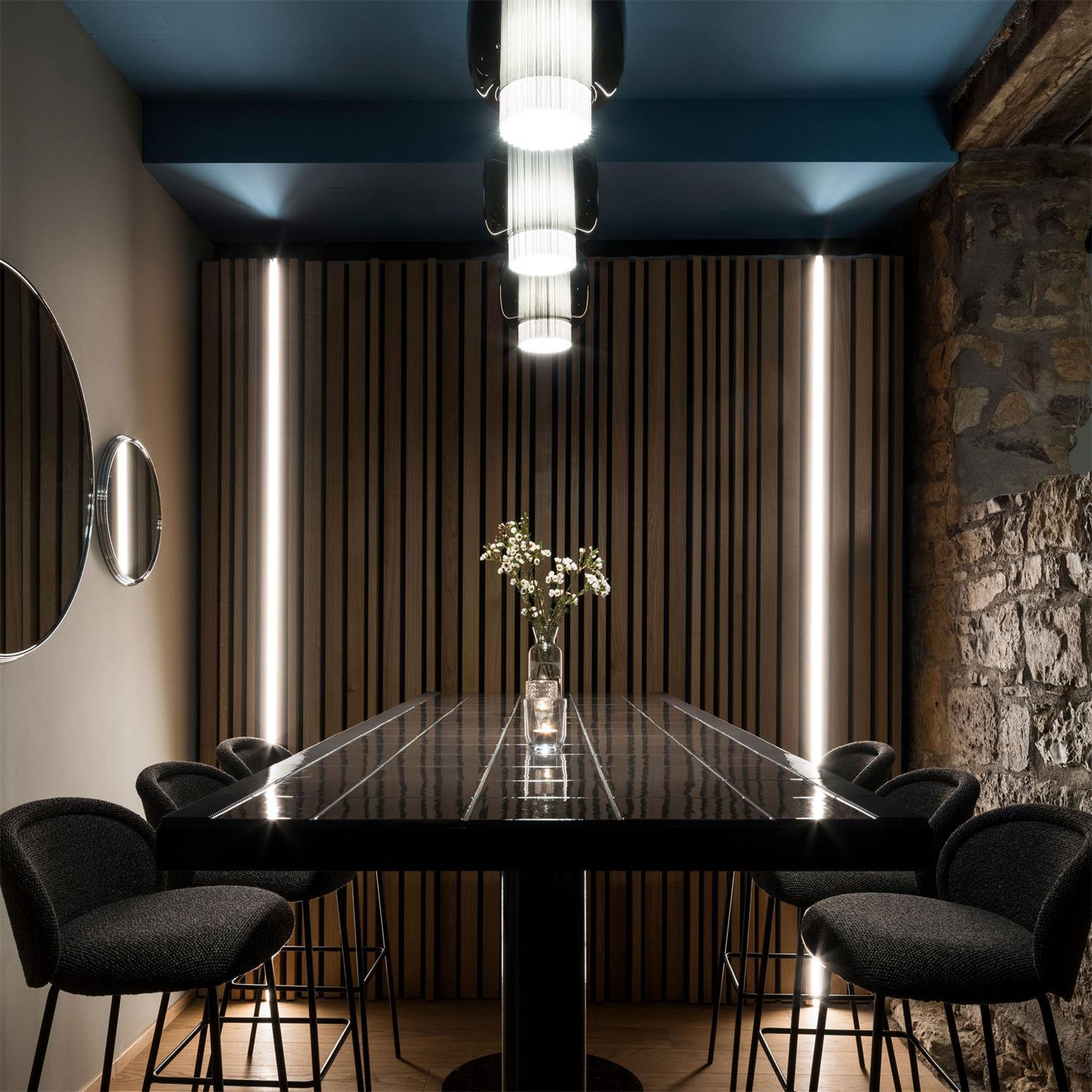 Auren Modern Glass Pendant Lamp