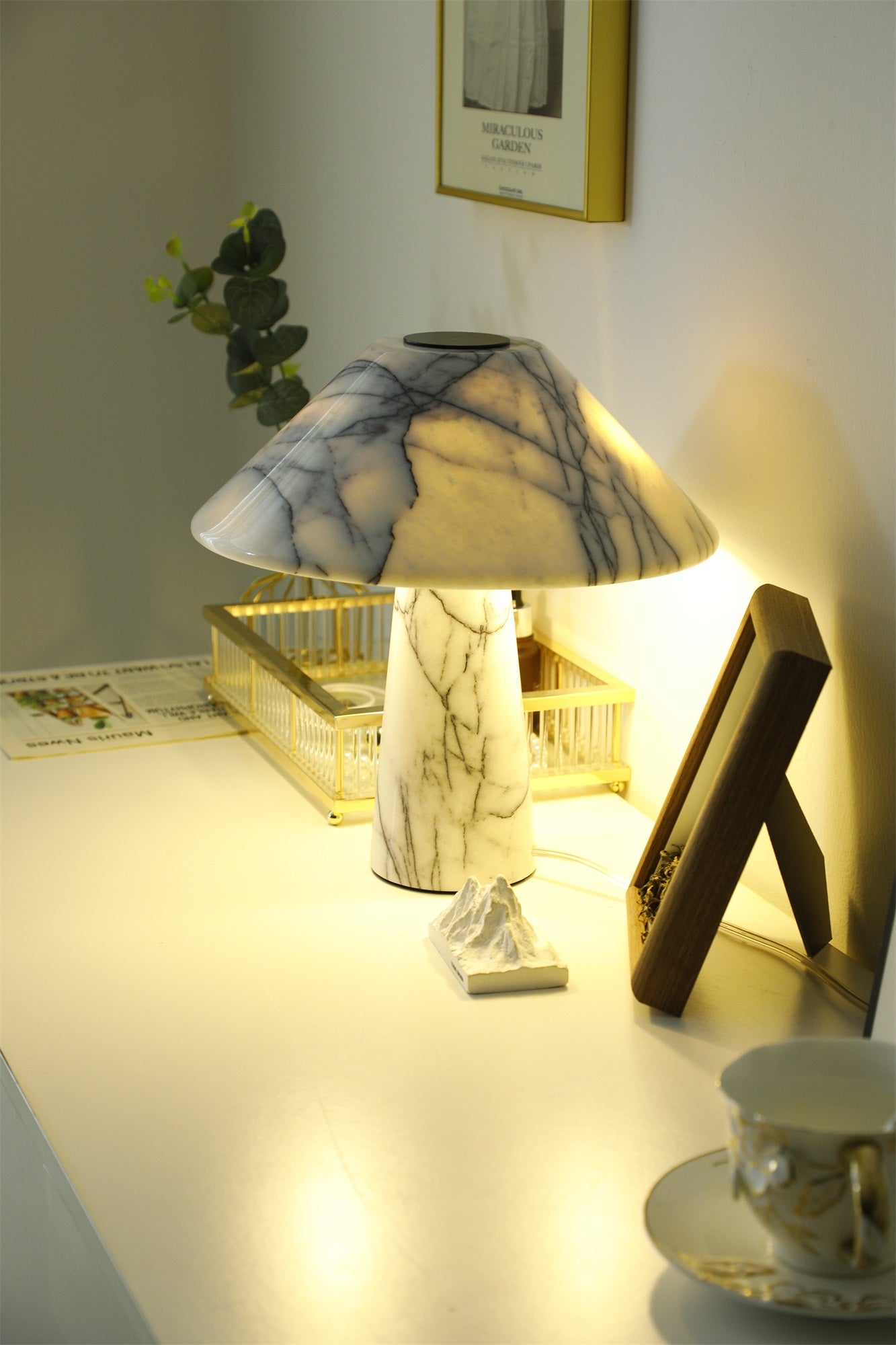 Dashiell Marble Modern Table Lamp