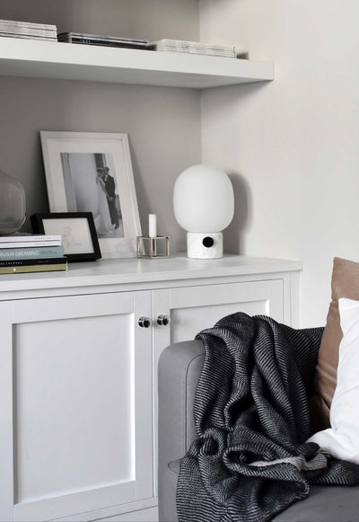 Velenelia Table Lamp