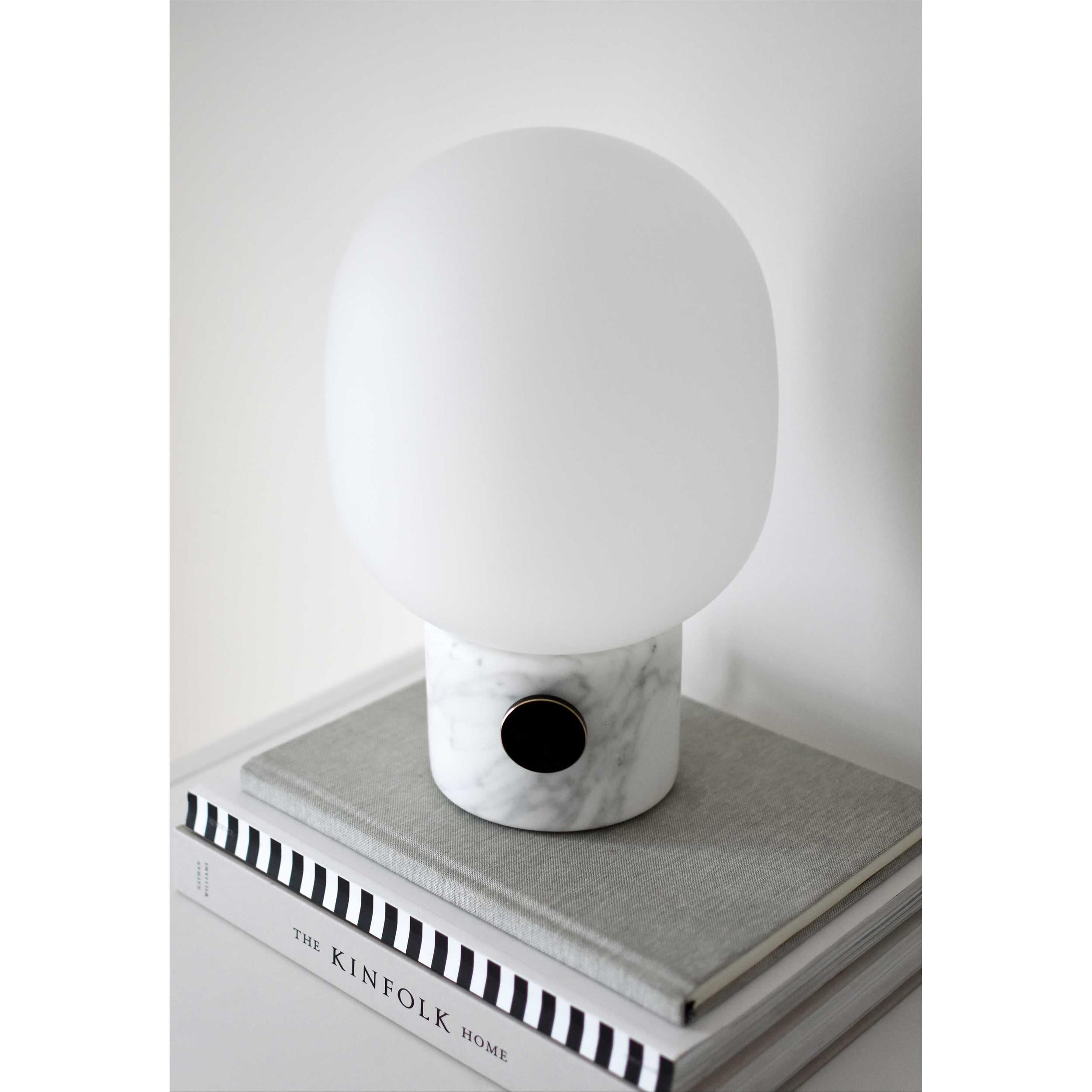Velenelia Table Lamp