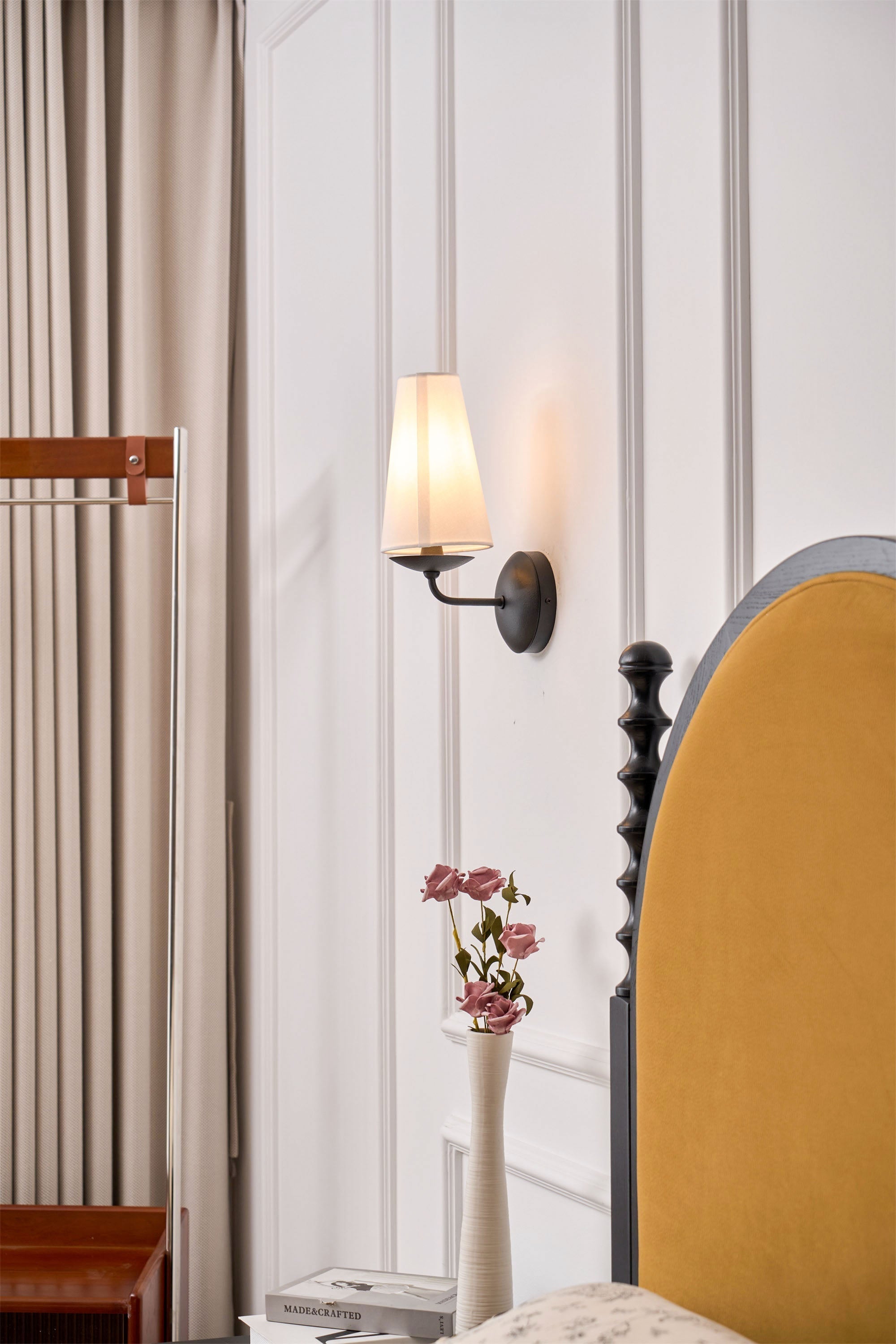 Sorerielle Wall Lamp