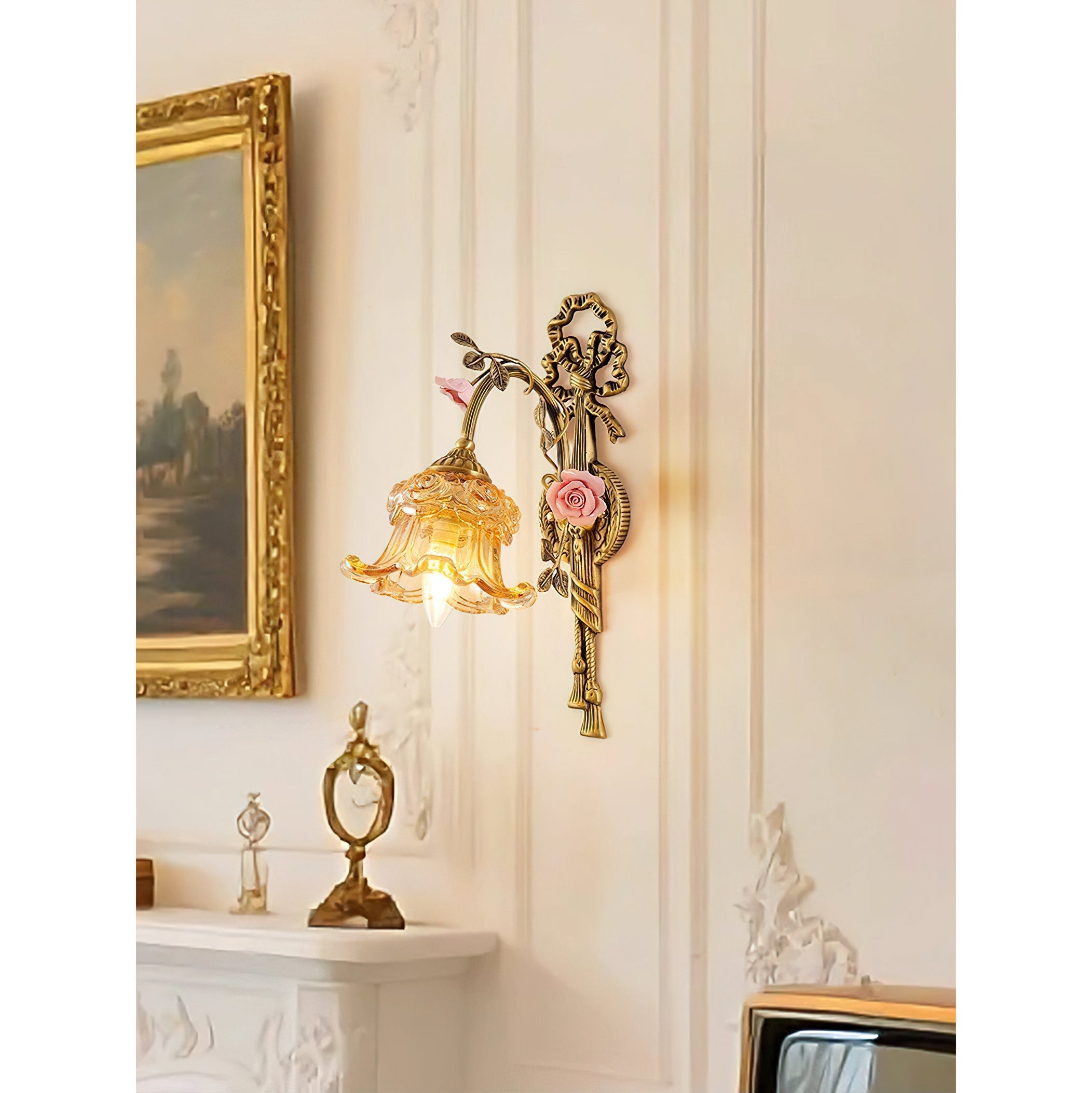 Terieella Wall Lamp