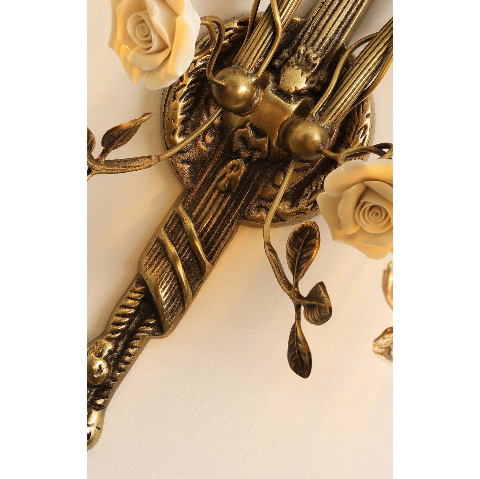 Terieella Wall Lamp