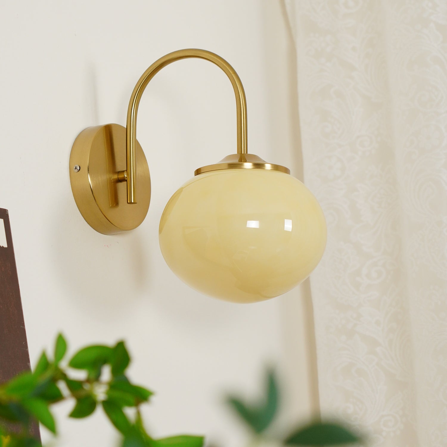 Ove Premium Nordic Art Glass Wall Lamp