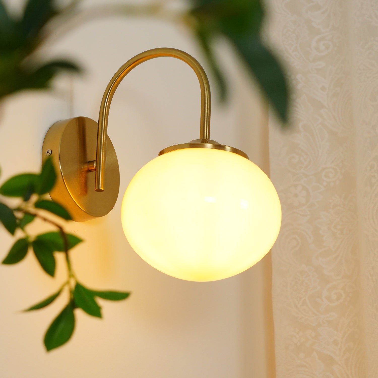 Ove Premium Nordic Art Glass Wall Lamp
