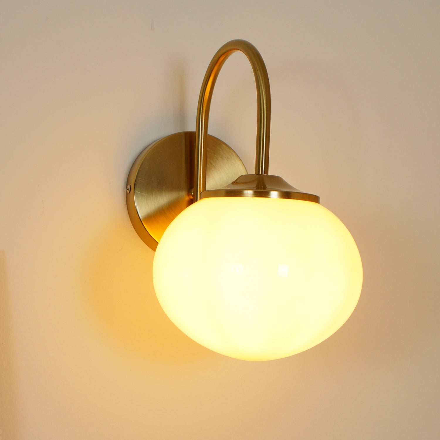 Ove Premium Nordic Art Glass Wall Lamp