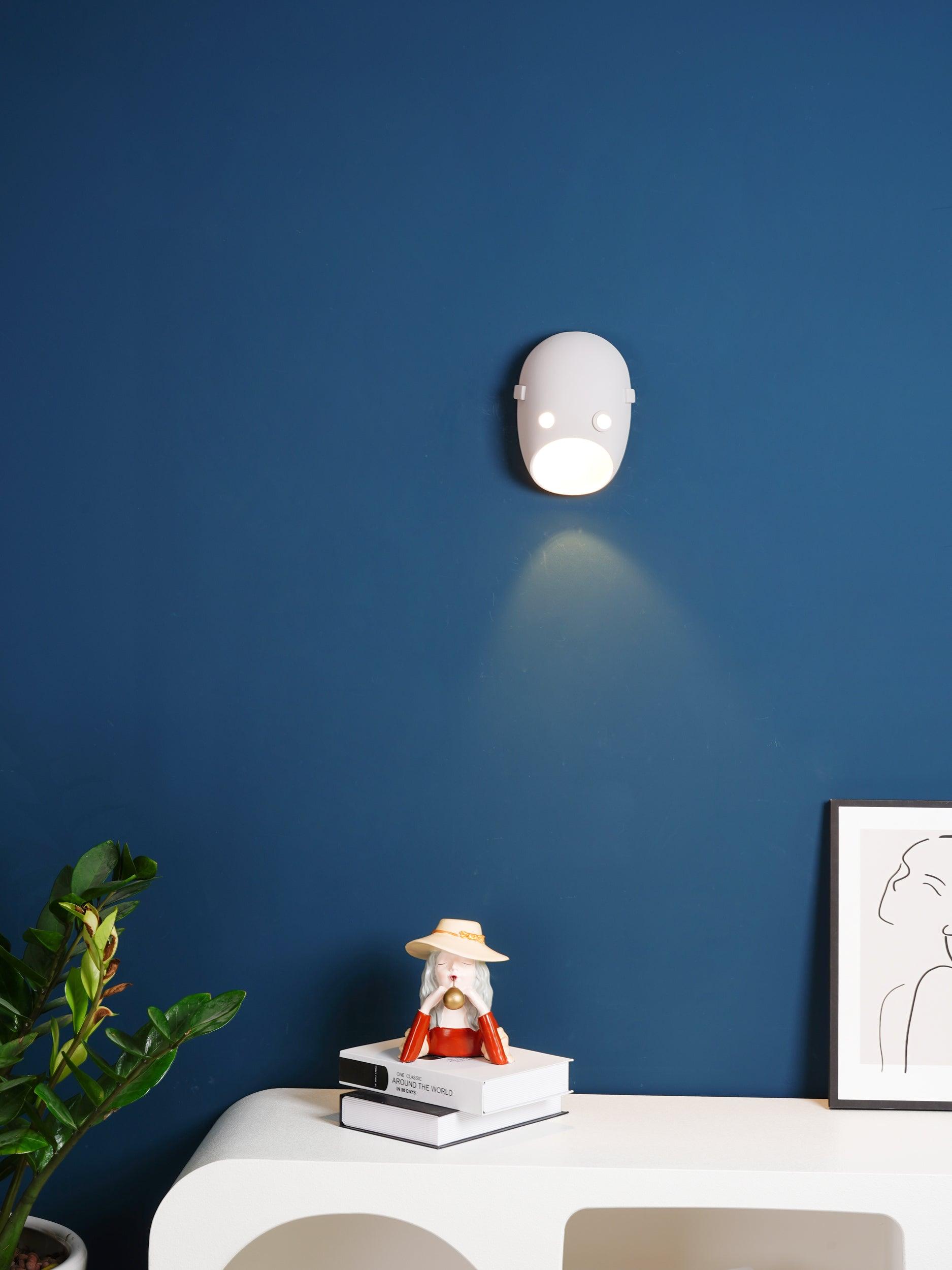 Mask Individual Creativity Resin Wall Light