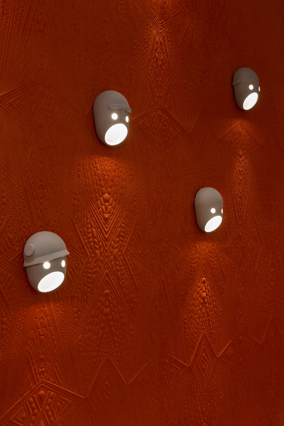 Mask Individual Creativity Resin Wall Light