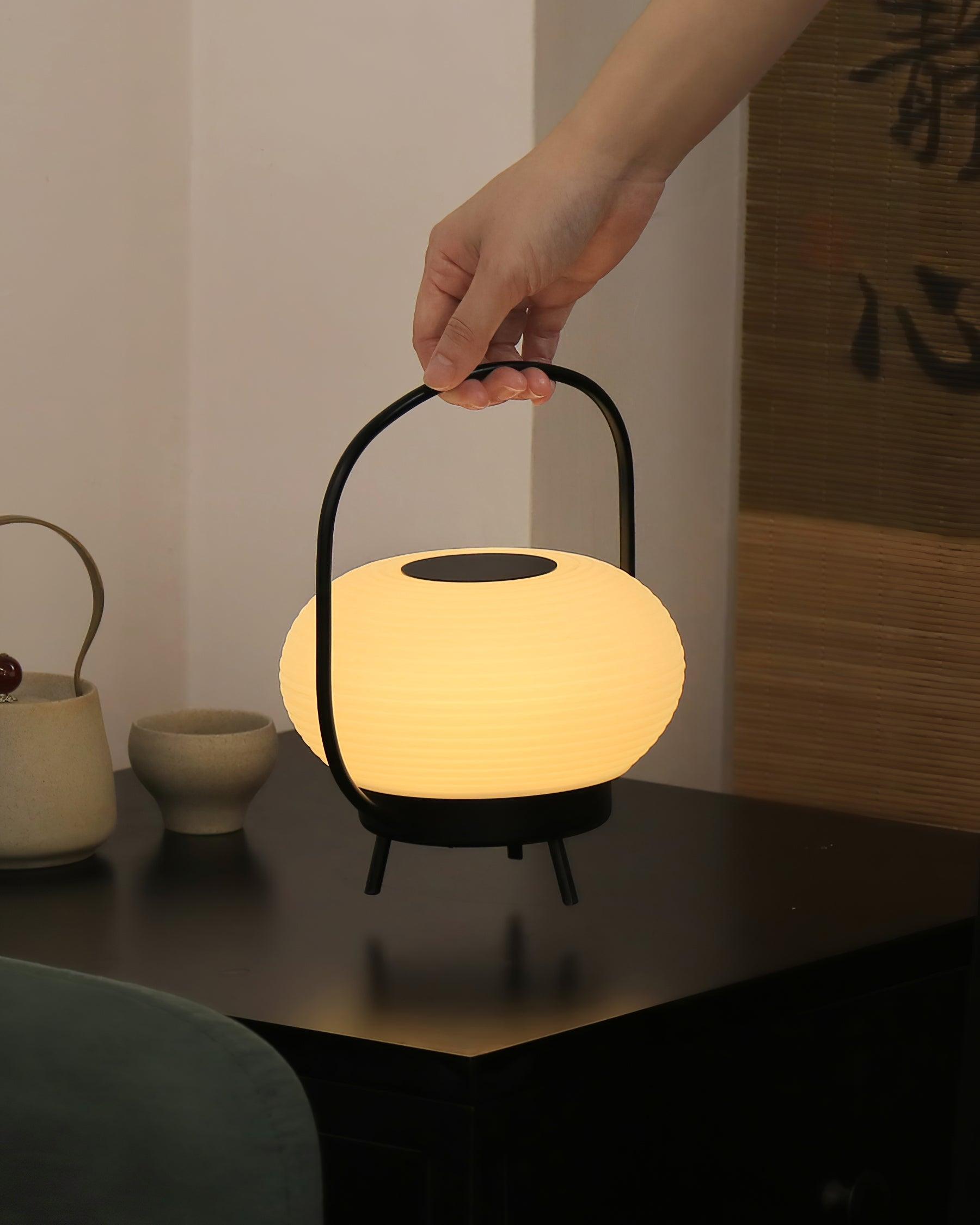 Saelan Minimalist Table Lamp