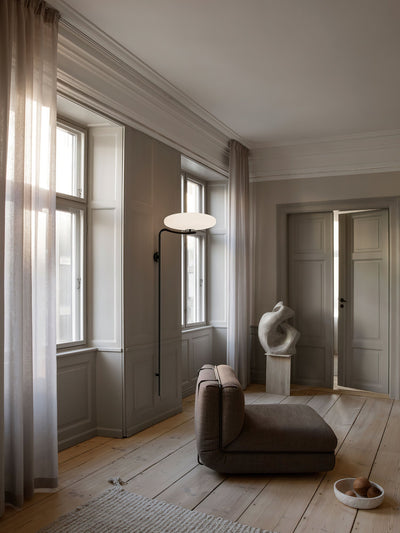 Calumi Plug-in Wall Lamp