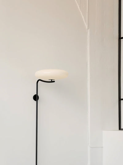 Calumi Plug-in Wall Lamp