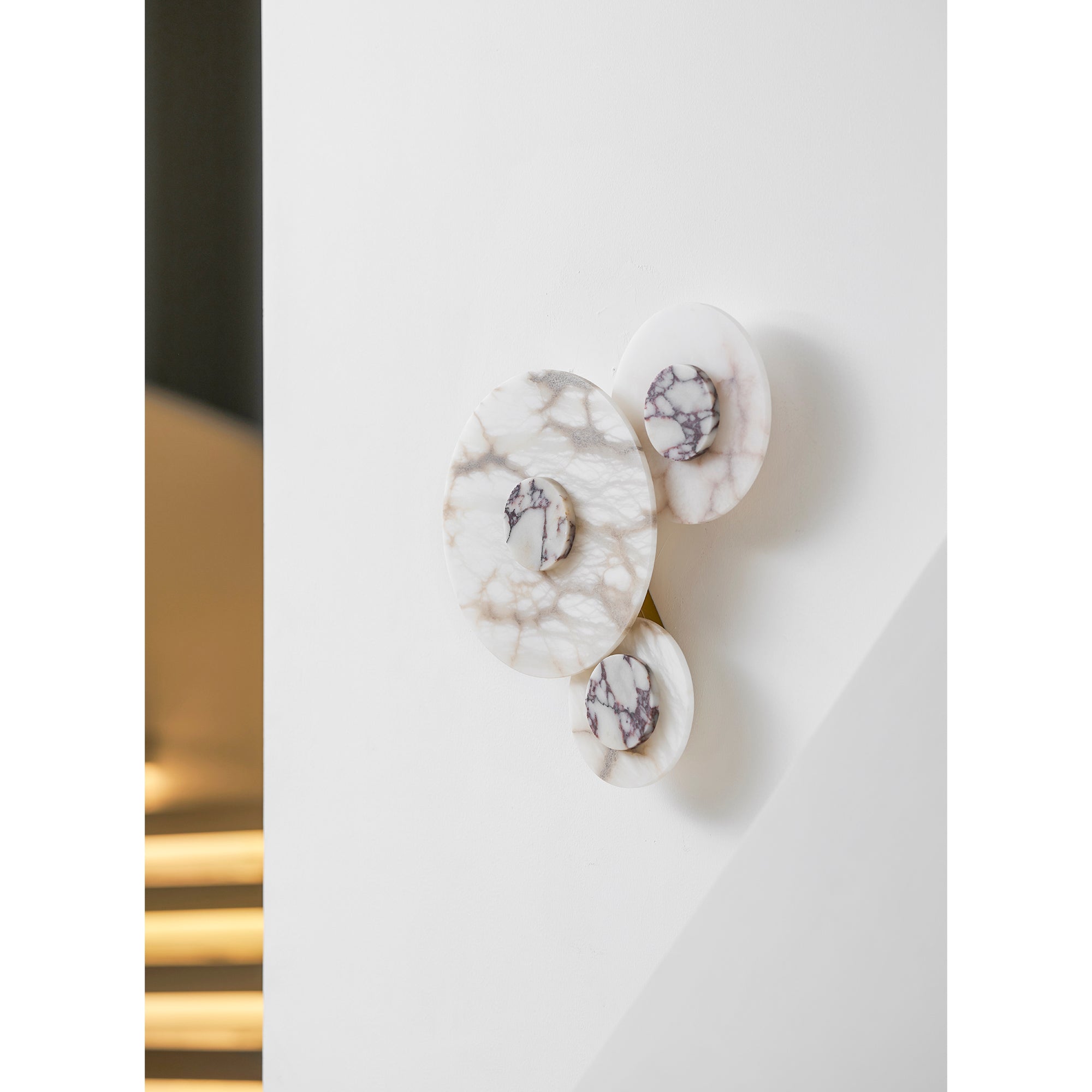 Viraisina Wall Lamp