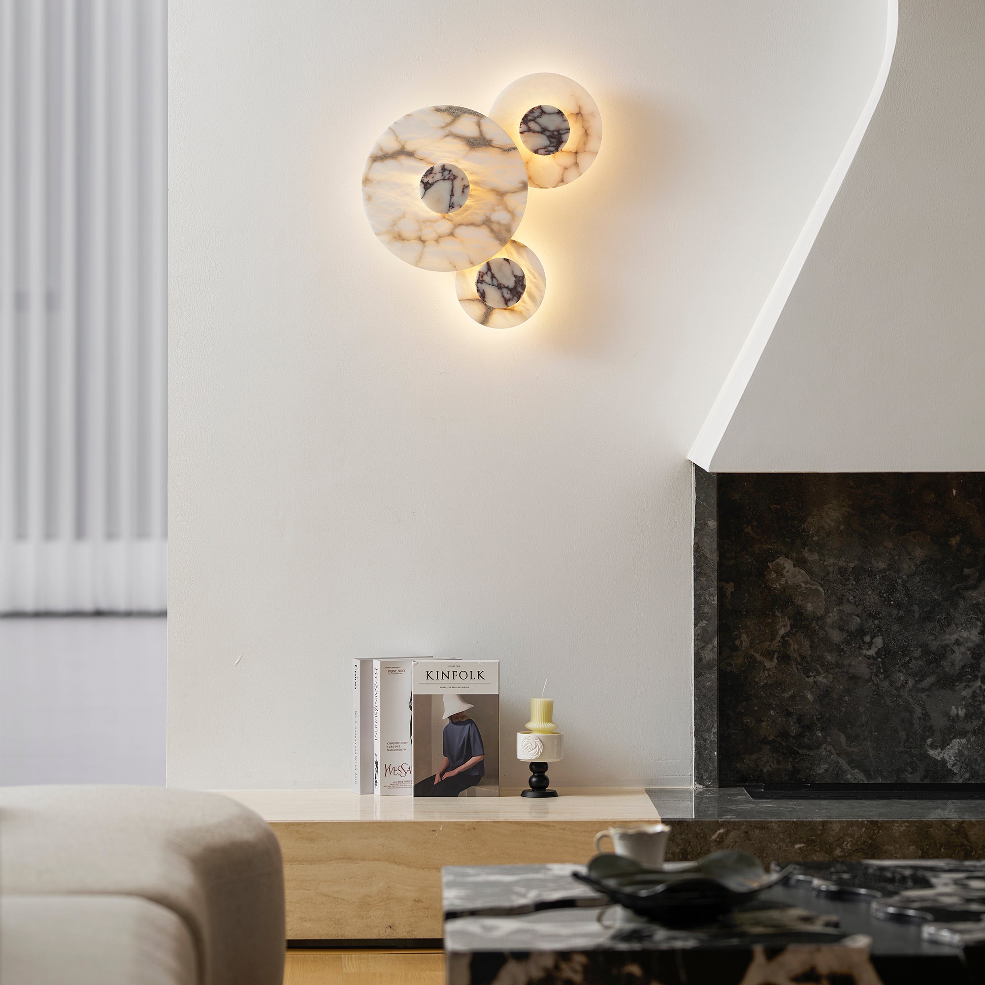 Viraisina Wall Lamp
