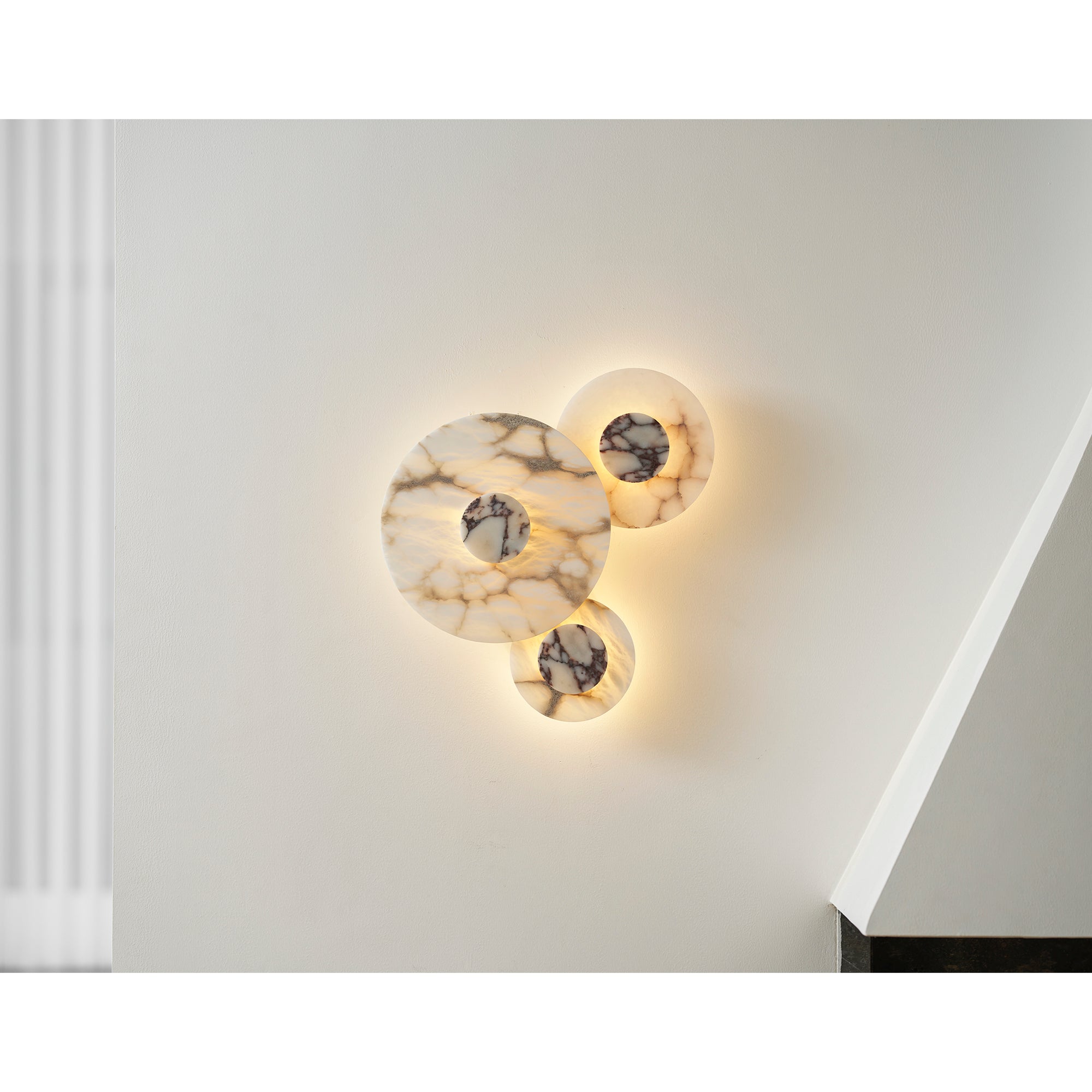 Viraisina Wall Lamp